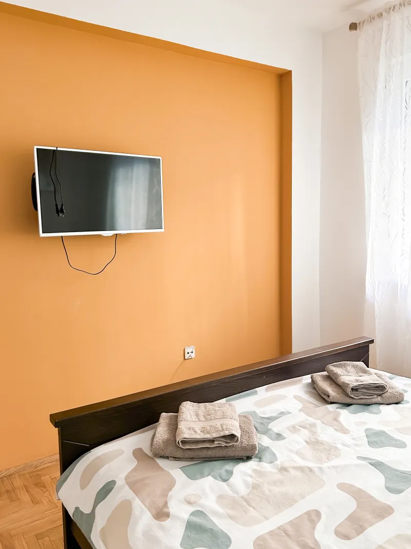 Bright & Calm Wooden Nest in Novi Sad