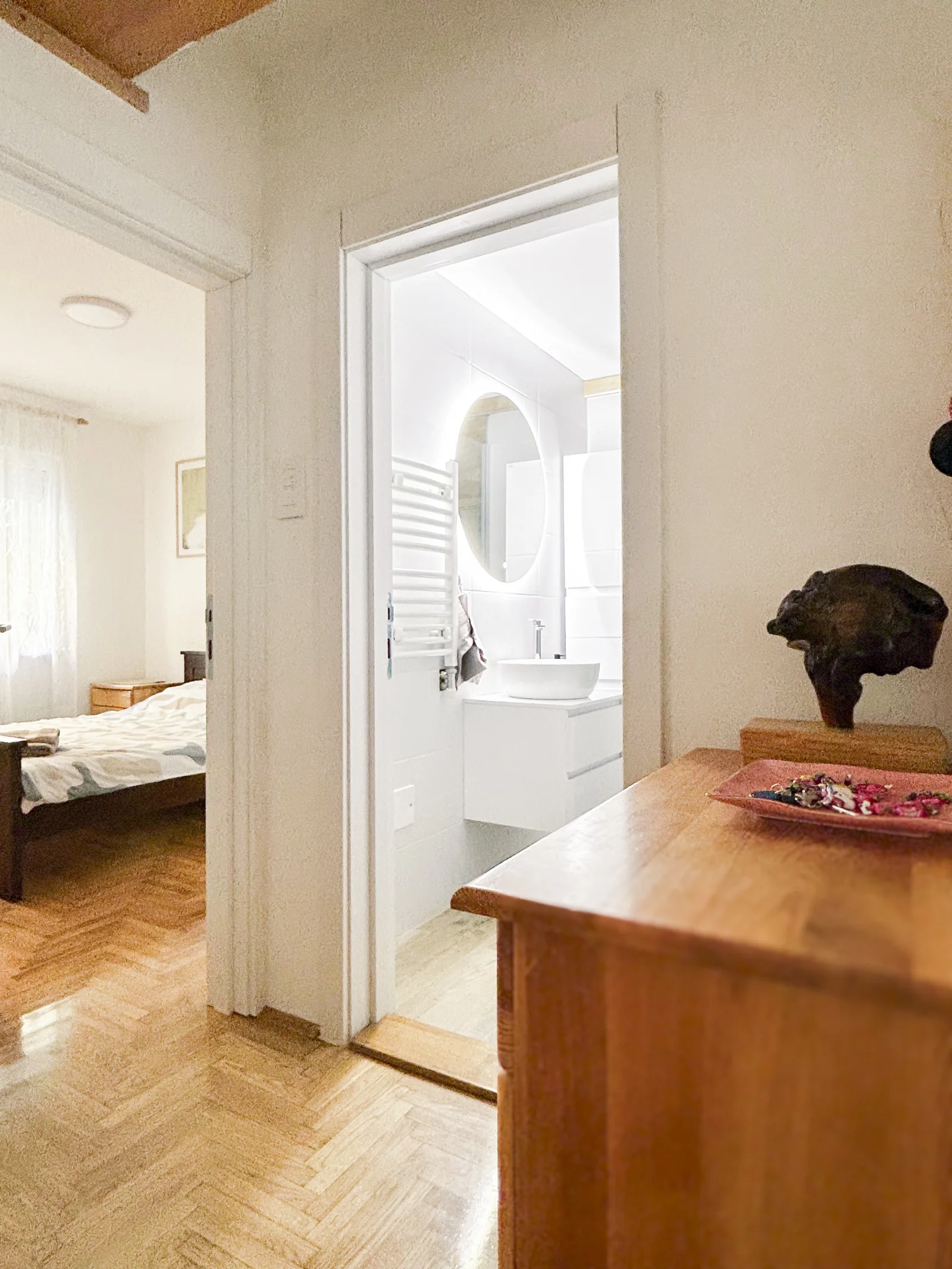 Bright & Calm Wooden Nest in Novi Sad