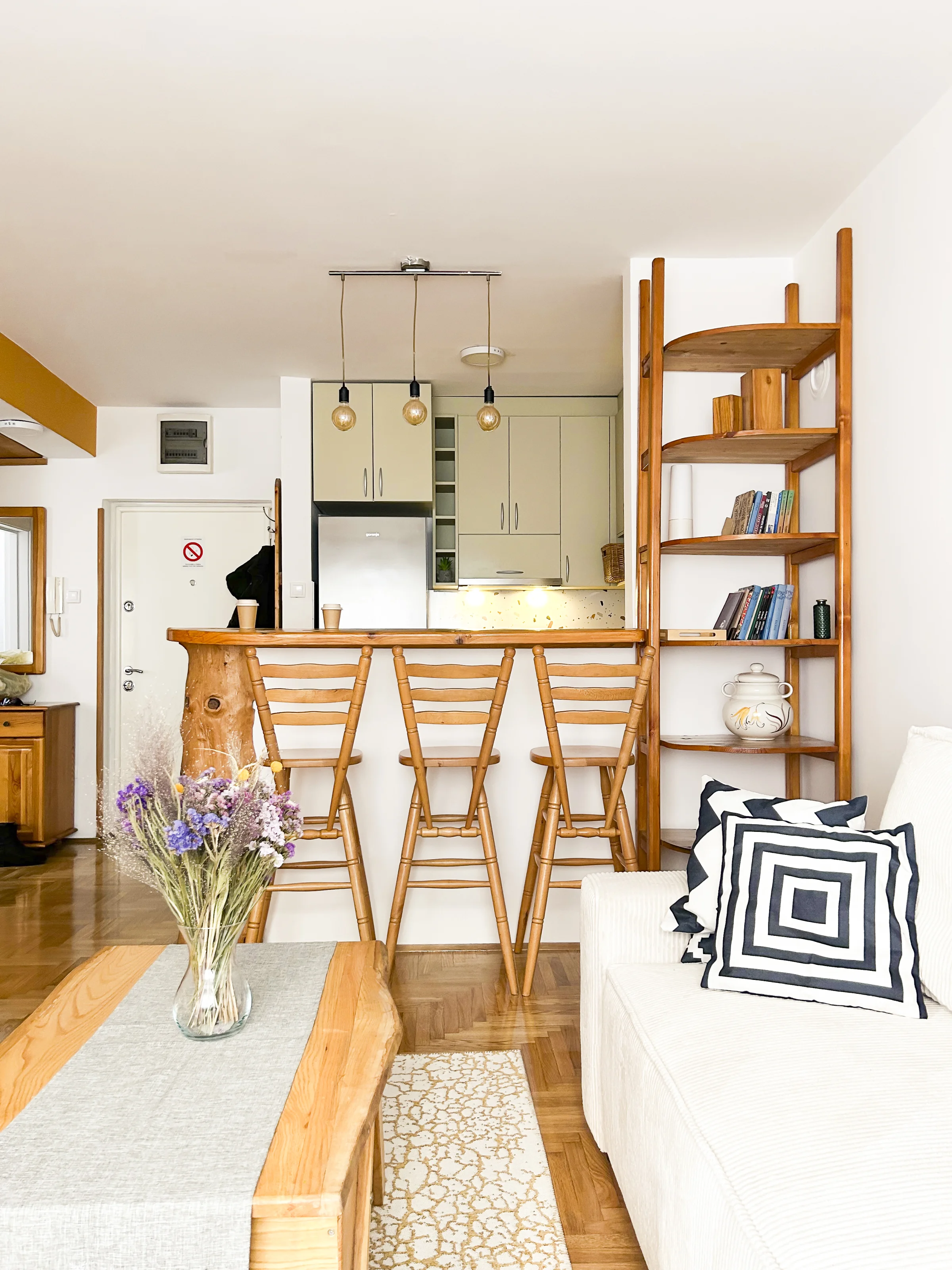 Bright & Calm Wooden Nest in Novi Sad