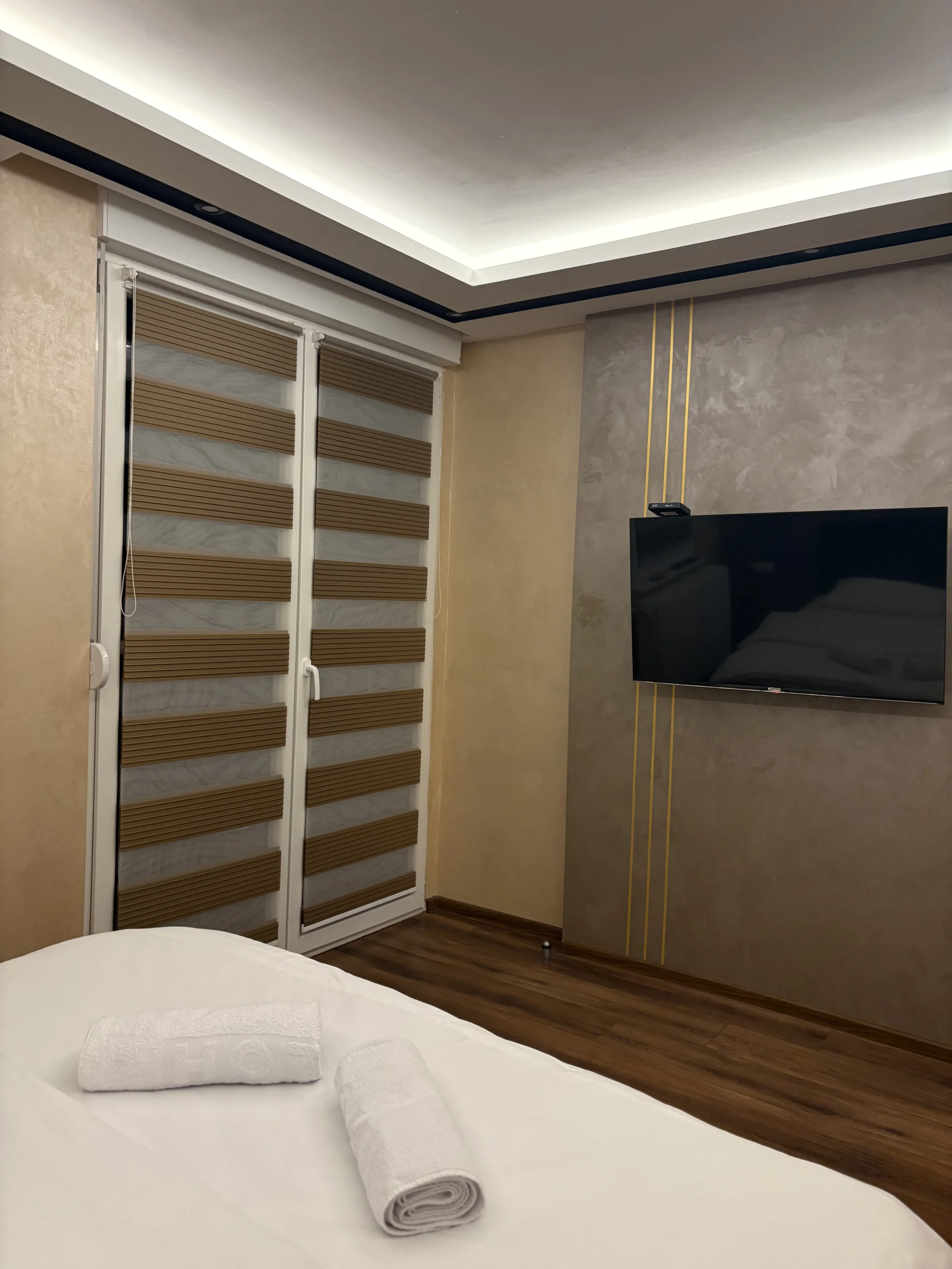 Princ Lux jaccuzi and sauna with free parking