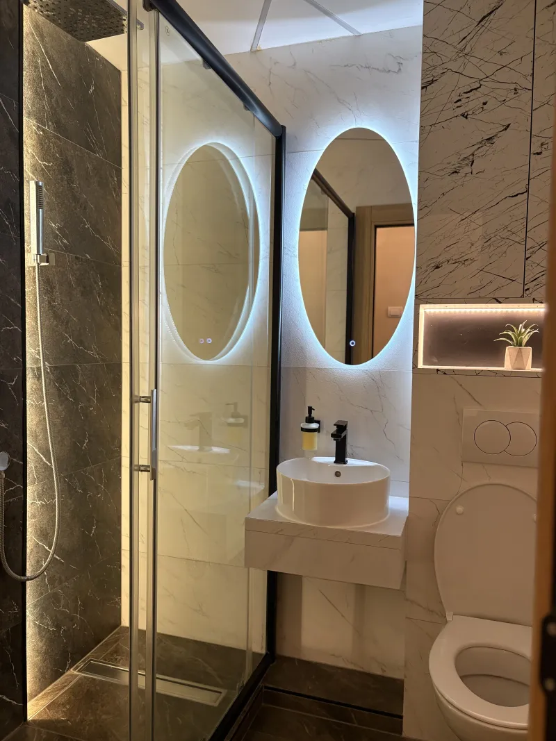 Princ Lux jaccuzi and sauna with free parking