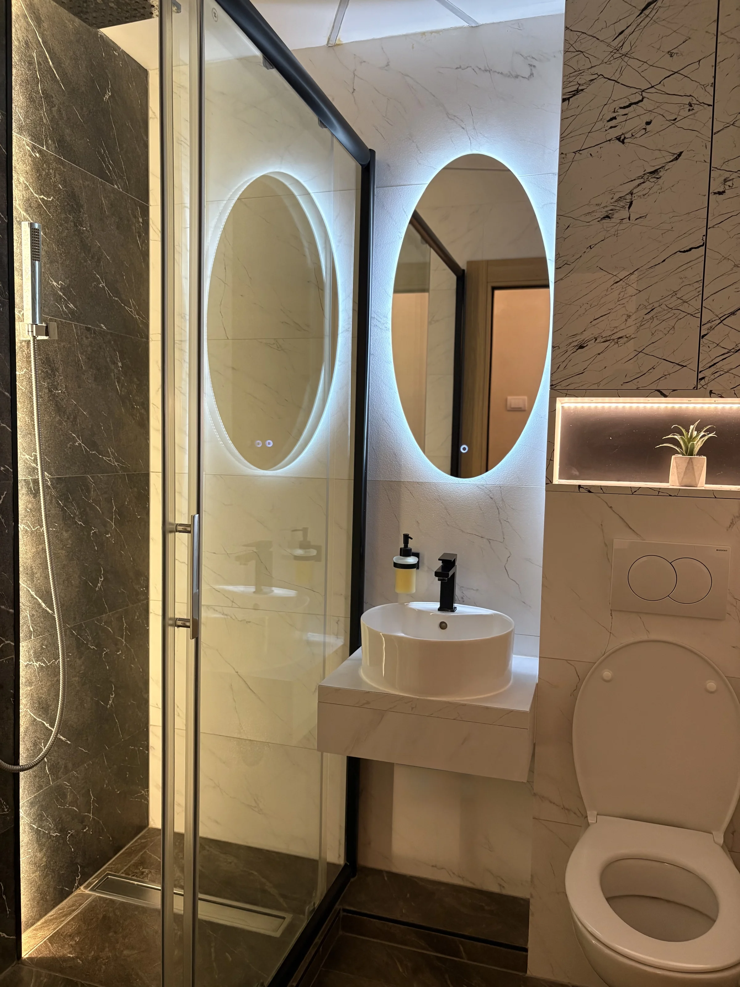 Princ Lux jaccuzi and sauna with free parking