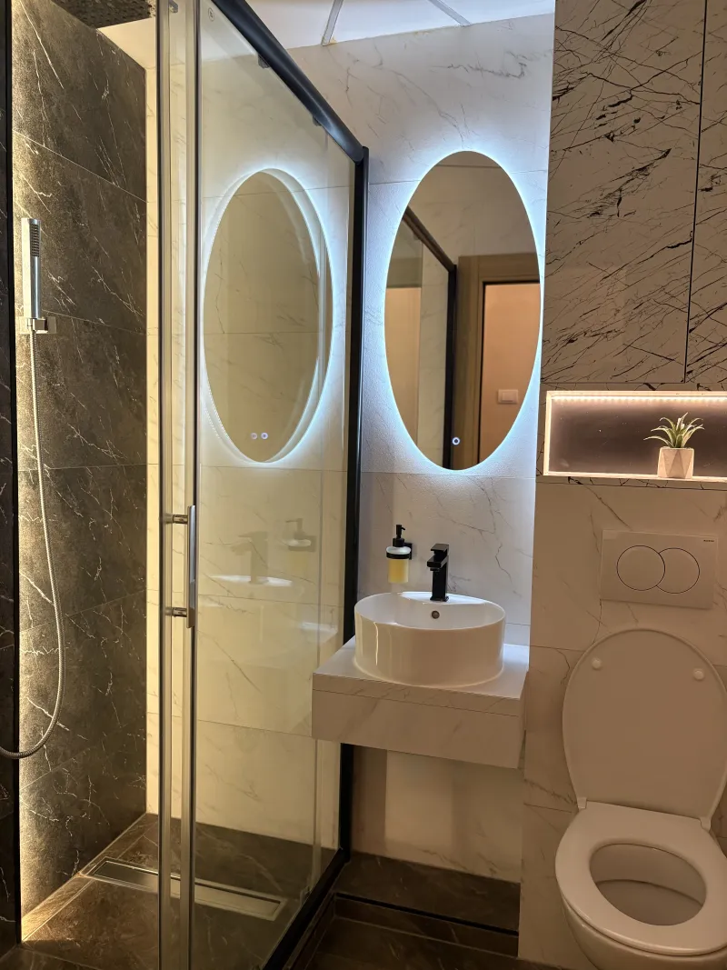 Princ Lux jaccuzi and sauna with free parking