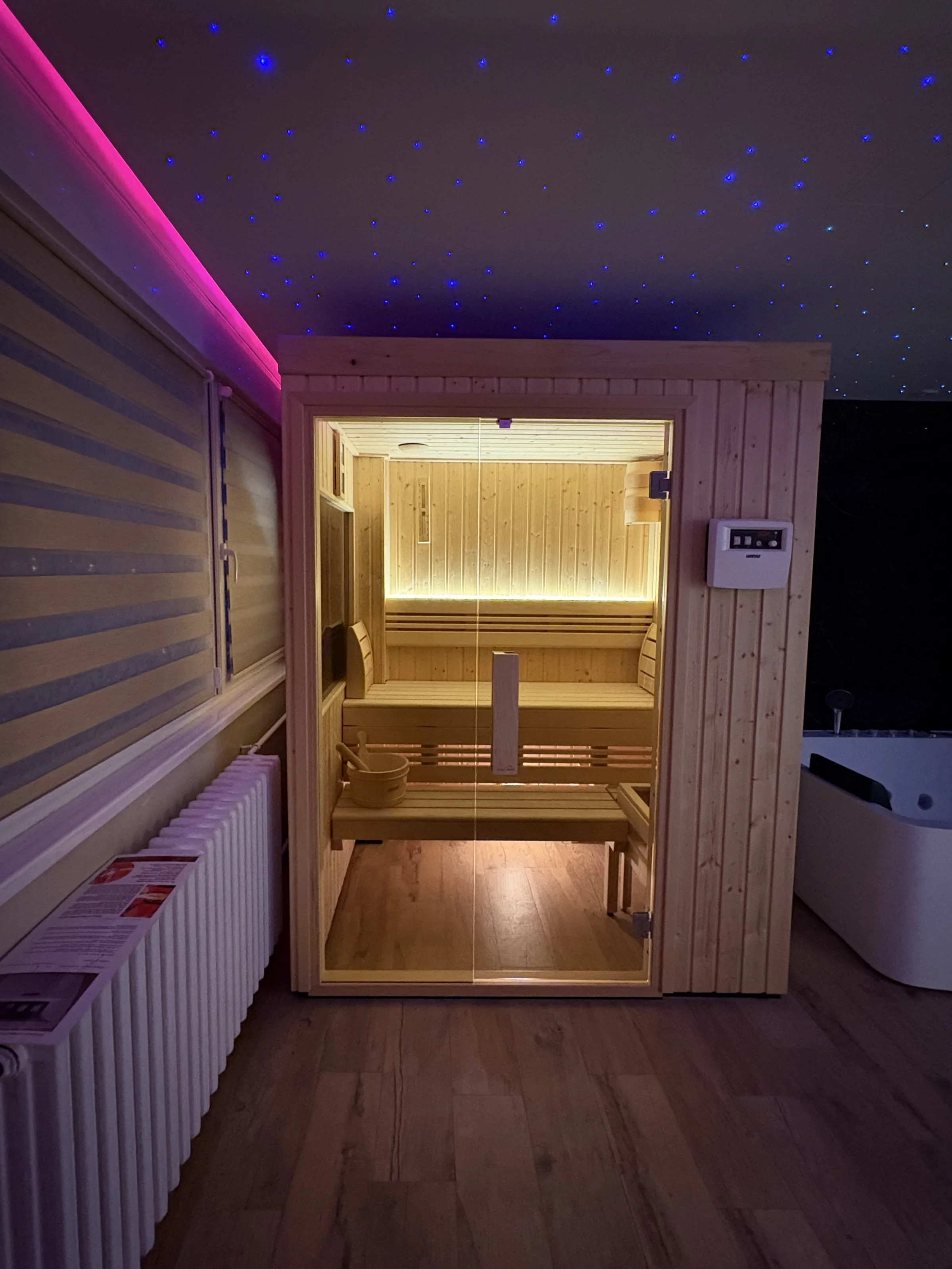 Princ lux spa with sauna and jacuzzi