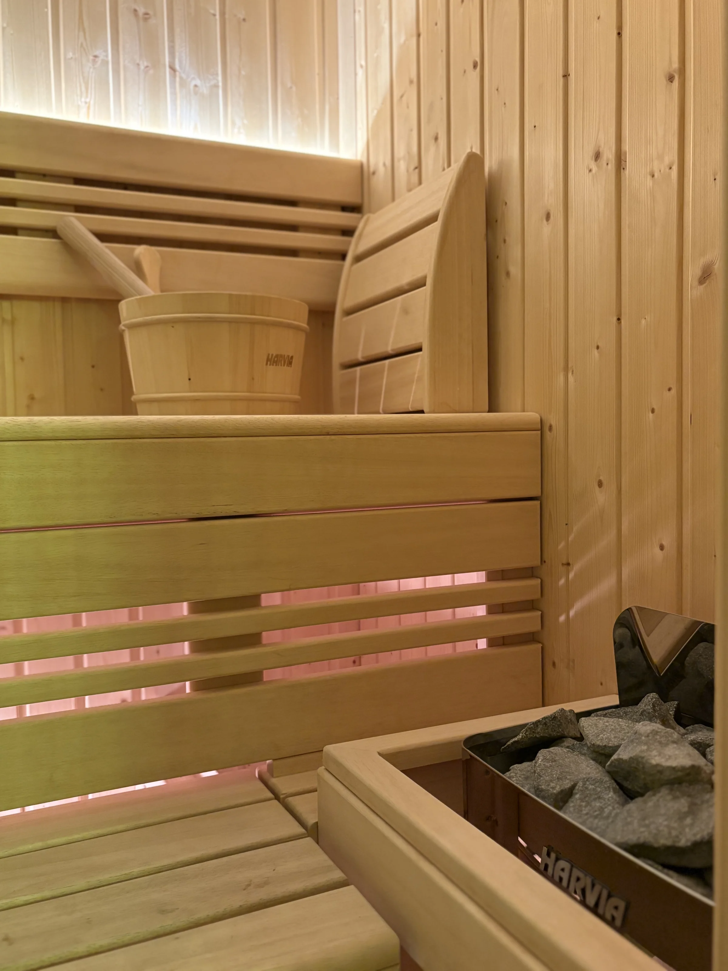 Princ lux spa with sauna and jacuzzi
