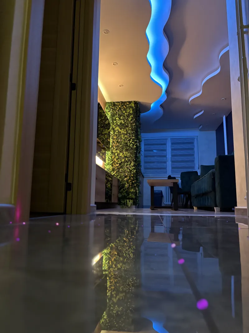 Princ lux spa with sauna and jacuzzi
