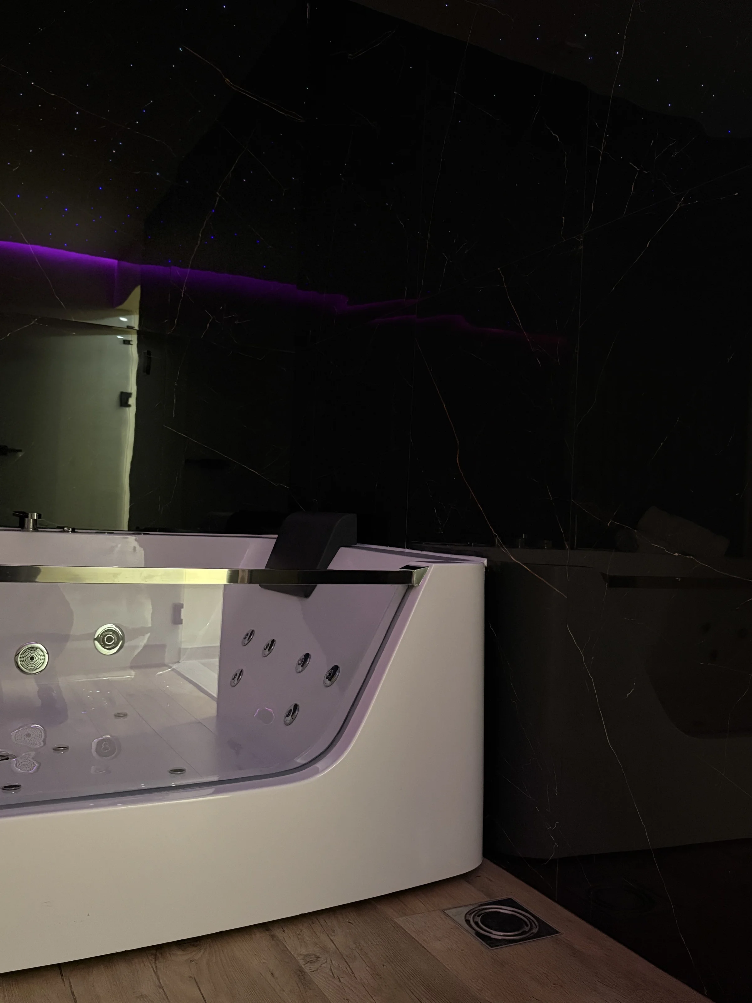 Princ lux spa with sauna and jacuzzi