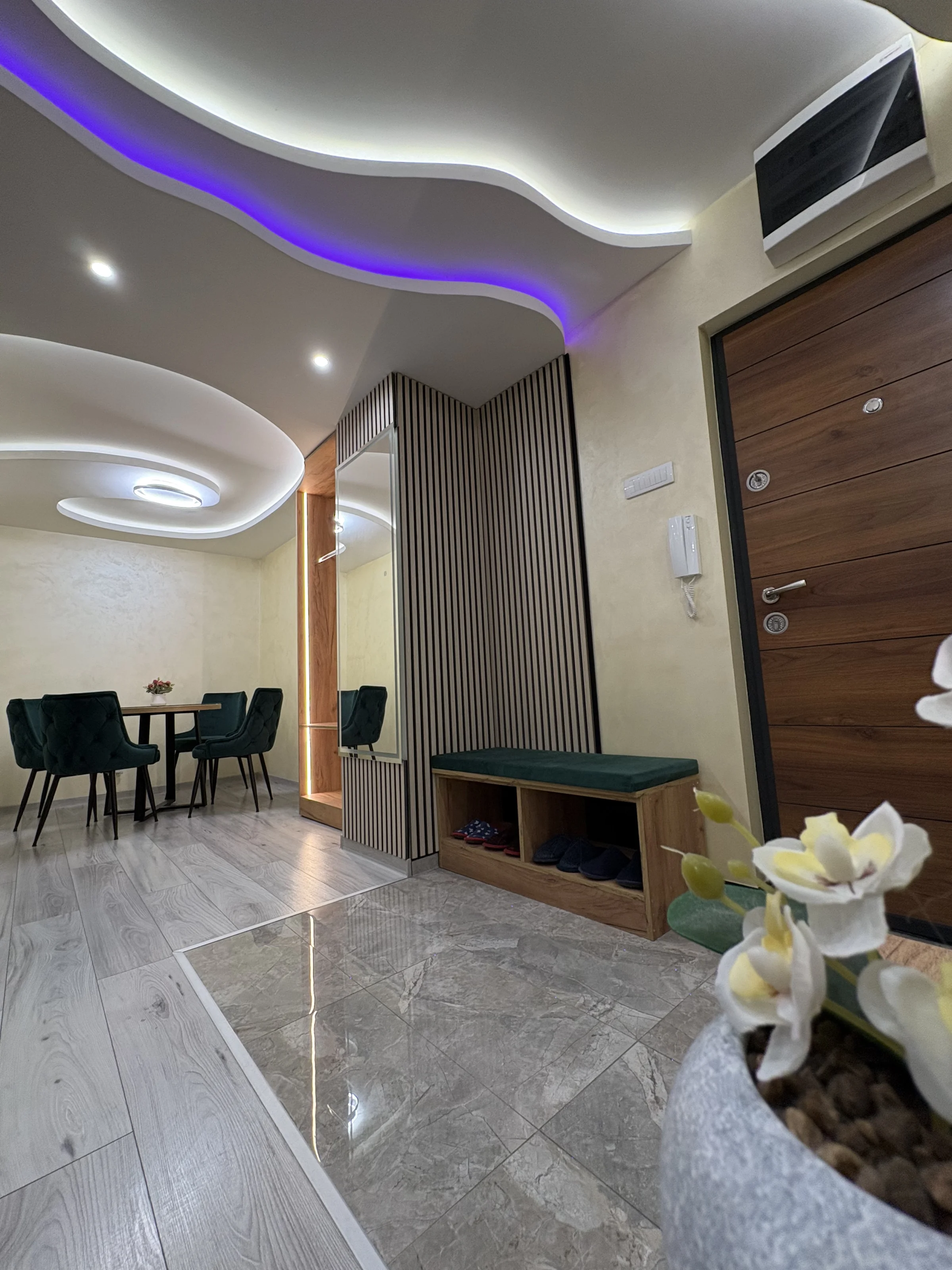 Relax Apartment with sauna and jacuzzi in city center