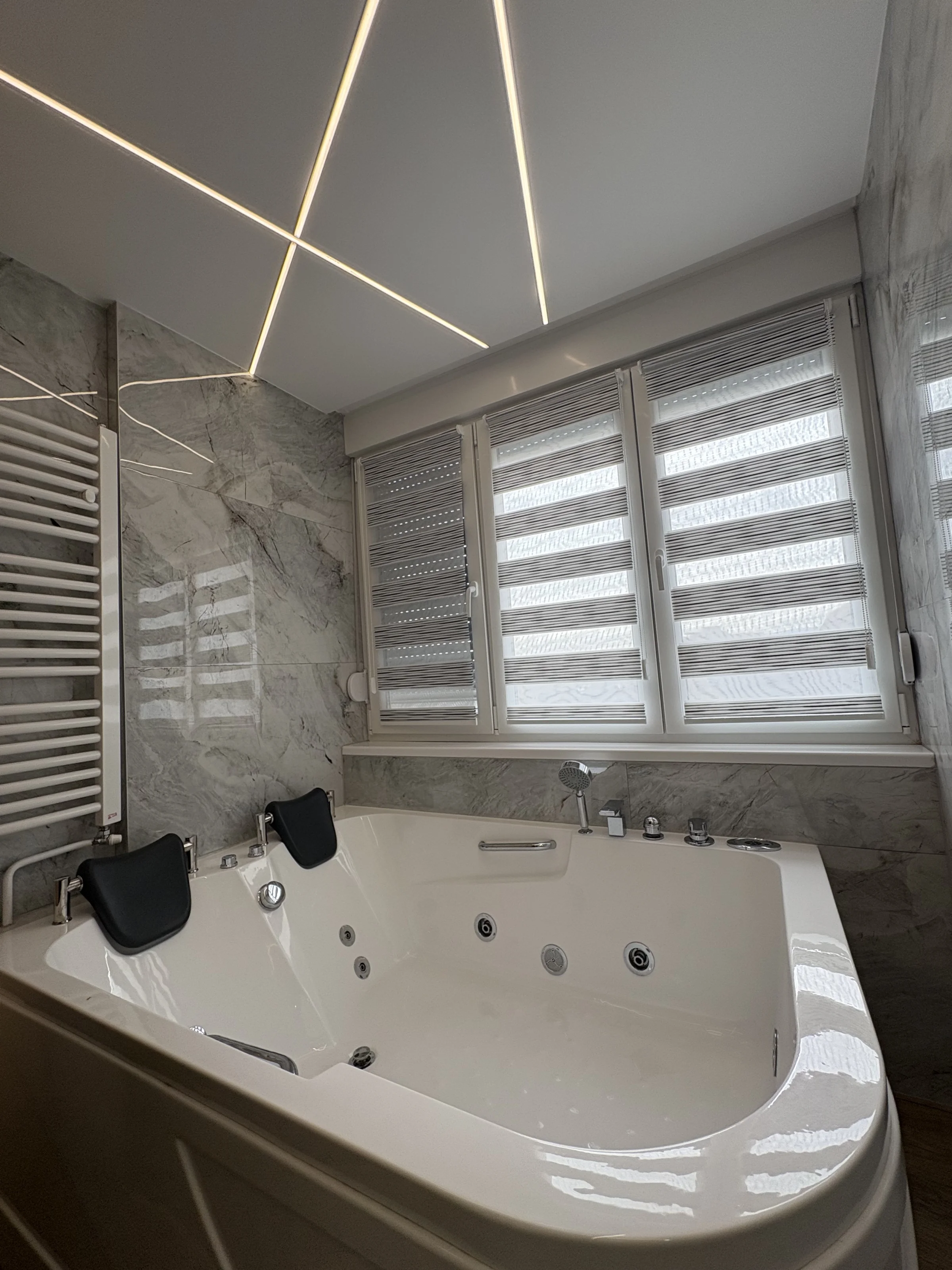 Relax Apartment with sauna and jacuzzi in city center