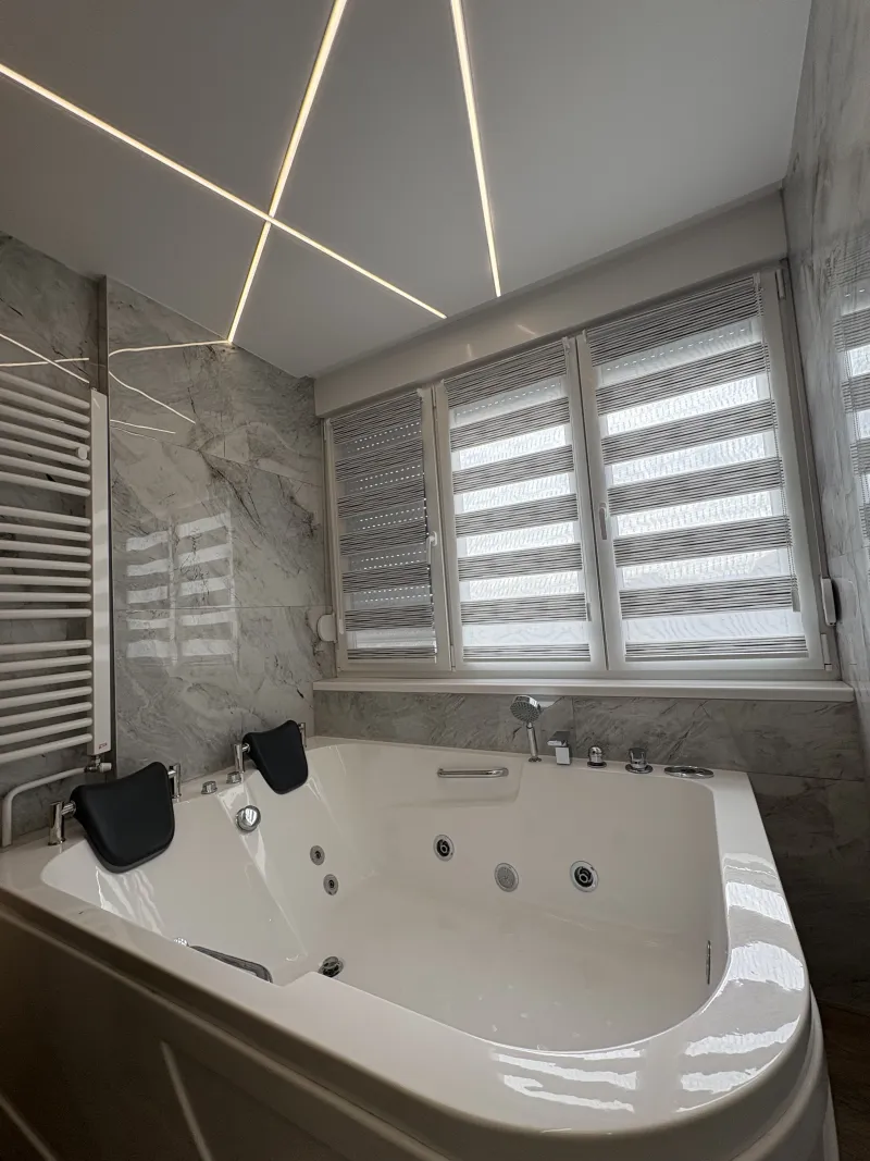 Relax Apartment with sauna and jacuzzi in city center